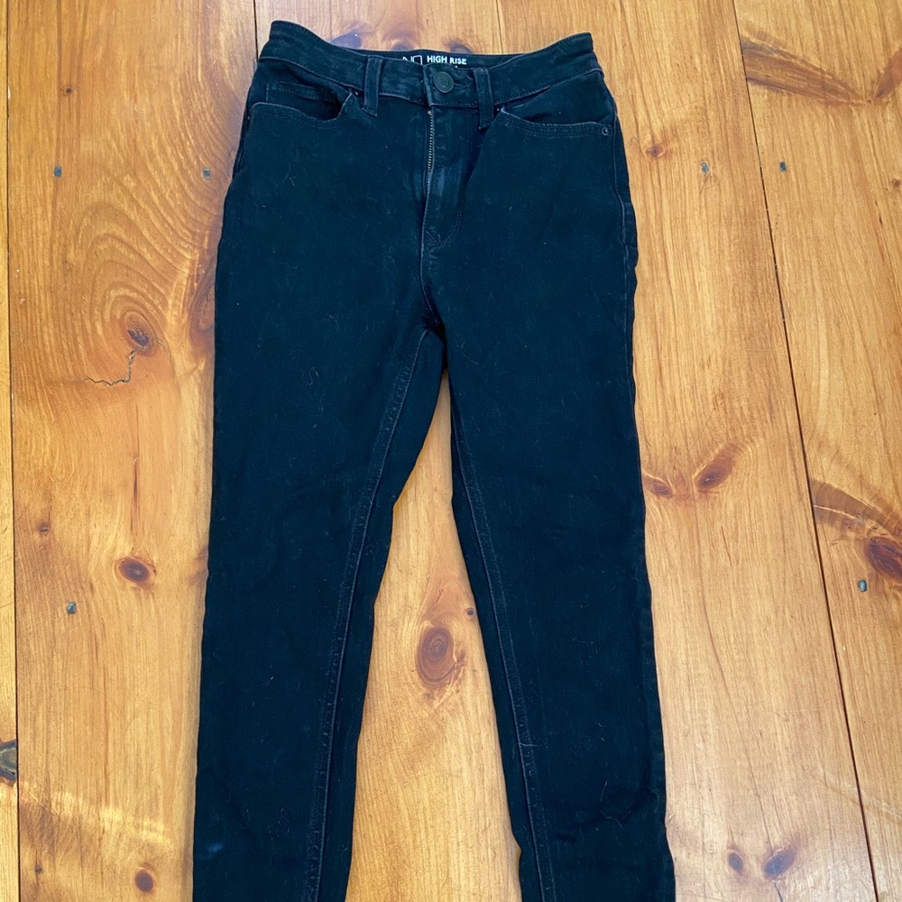 Black high rise skinny jeans